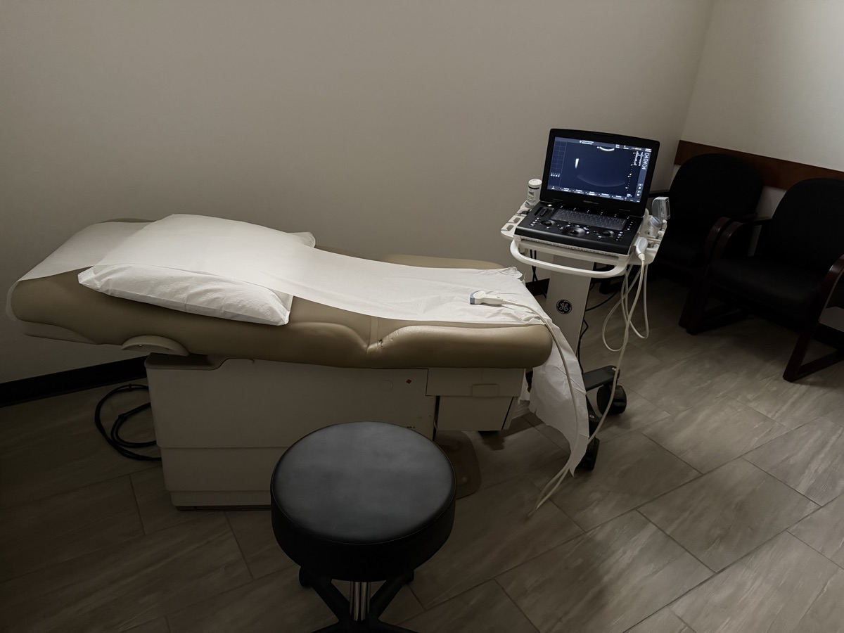 Ultrasound room at the Panama Lane clinic